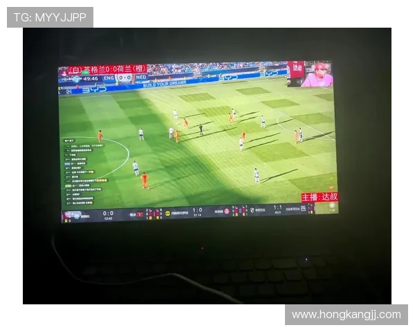 足球世界的魅力与挑战：从球场技艺到全球文化的深度探讨