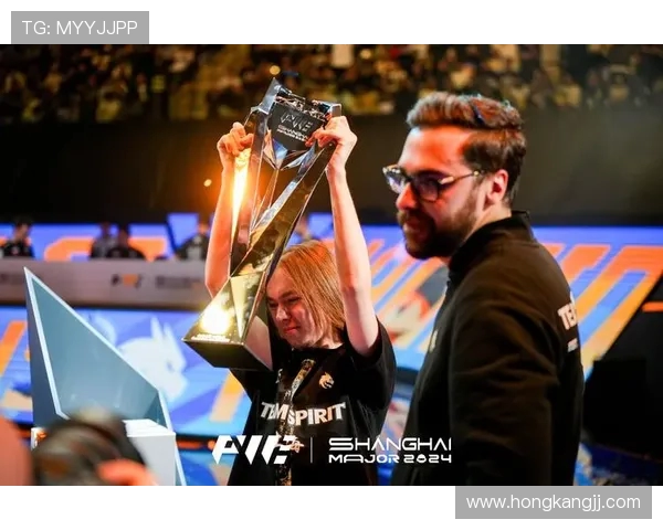 全球总决赛落幕新王登基传奇战队逆转夺冠震撼全场