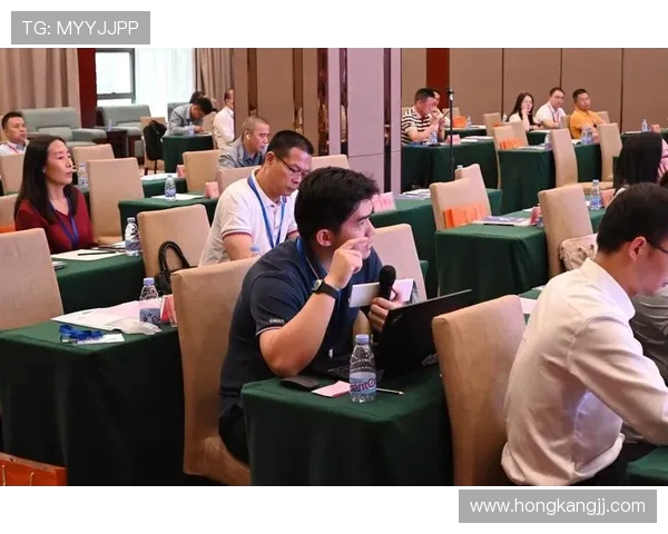 和平精英焦点分析：FPX战队选手个人能力与团队协作的深度探讨