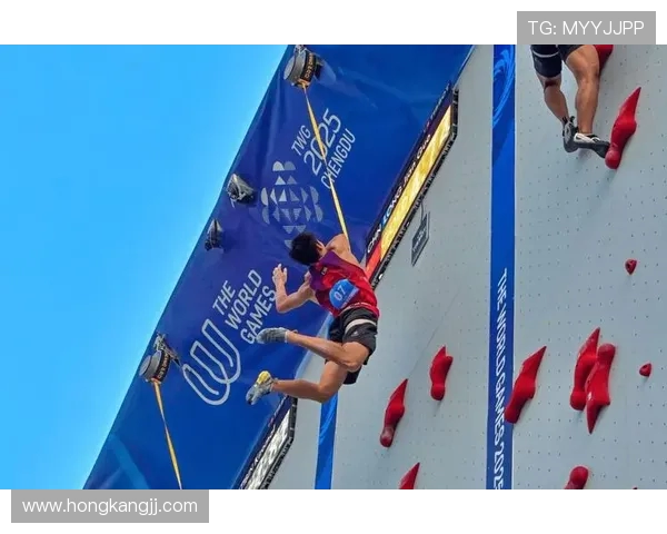 西安攀岩队在全国攀岩节奏排行榜中荣获第八名的佳绩